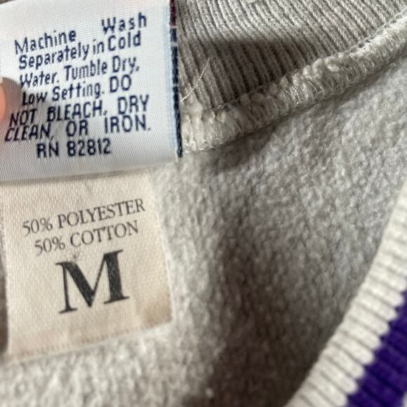 90’s Willis Wildcats All Over Graphic Crewneck Sweatshirt - Picture 3 of 7